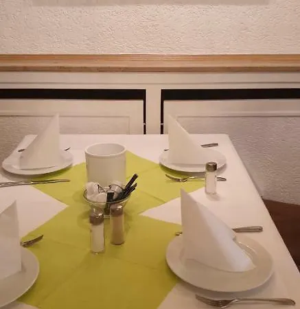 فندق Gross Bultener Hof 3*